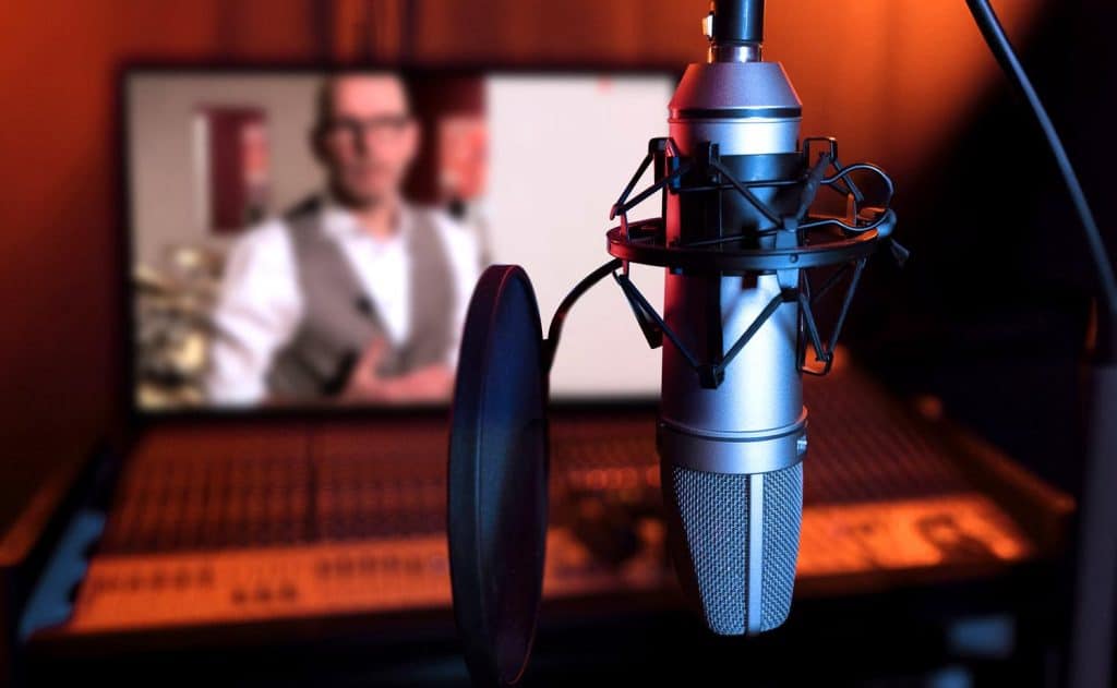 Liebe Freunde, Bekannte und Geschäftspartner, die Morgenshow von SWR3 ist wiederholt auf mich aufmerksam geworden und hat mich für ein Interview eingeladen.