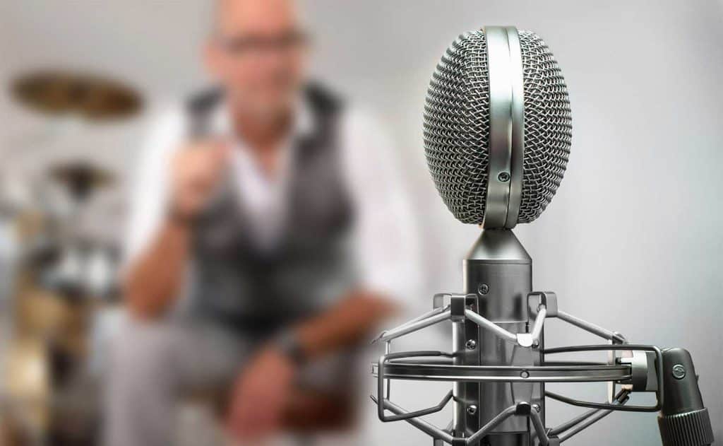 Liebe Freunde, Bekannte und Geschäftspartner, letzte Woche hatte ich das Vergnügen, mit Franziska Zagura von Antenne Bayern ein Interview zu führen. Wir diskutierten ...