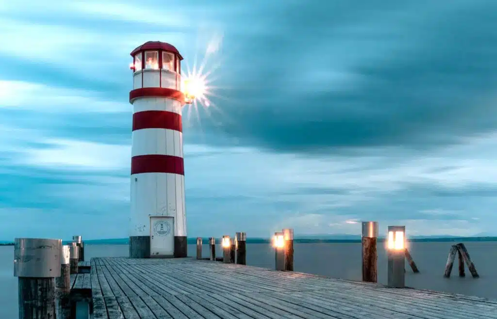 Liebe Freunde, Bekannte und Geschäftspartner, zum Start des Jahres einige Gedanken, warum Vorsätze fast immer scheitern – und wie es anders geht: Jedes Jahr aufs Neue nehmen